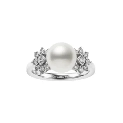 Akoya Cultured Pearl Ring with Diamonds