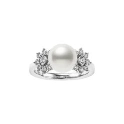 Akoya Cultured Pearl Ring with Diamonds
