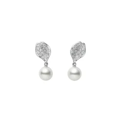 Les Pétales Place Vendôme Akoya Cultured Pearl Earrings