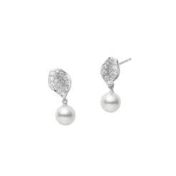 Les Pétales Place Vendôme Akoya Cultured Pearl Earrings