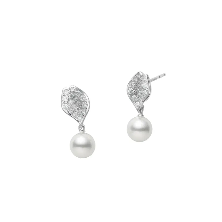 Les Pétales Place Vendôme Akoya Cultured Pearl Earrings