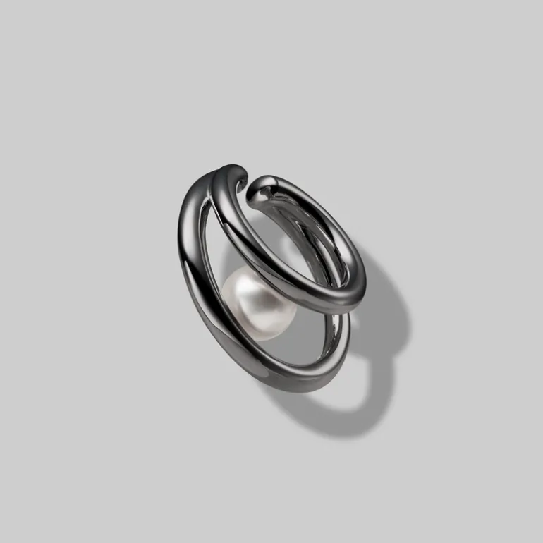 Passionoir Akoya Cultured Pearl Ear Cuff