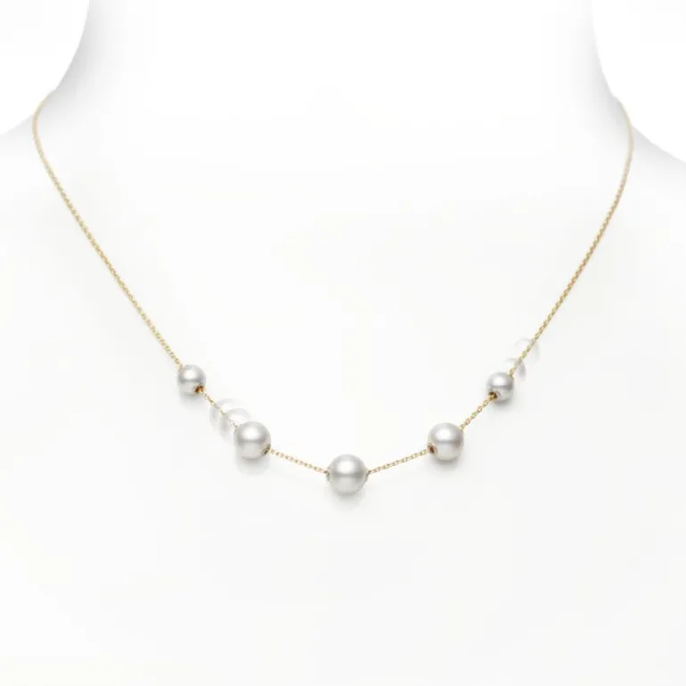 Pearls in Motion Akoya Cultured Pearl Pedant in 18K Yellow Gold